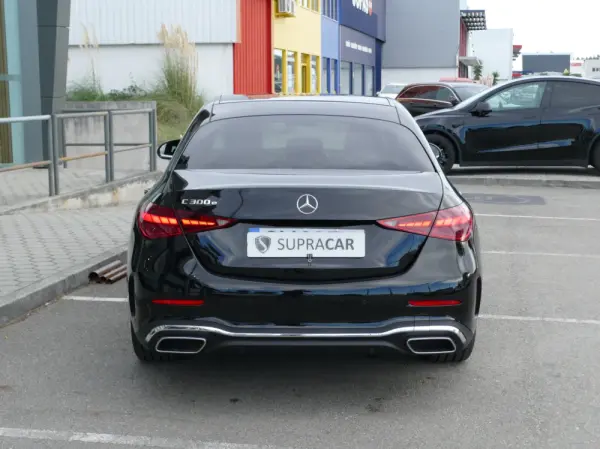 Mercedes-Benz C 300 e AMG Line 5