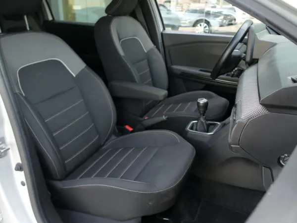 Dacia Jogger 1.0 ECO-G Expression 7L Bi-Fuel 28