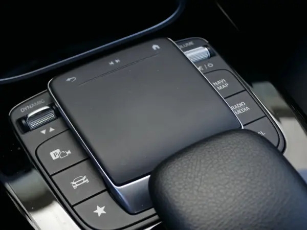 Mercedes-Benz A 250 Limousine e Style Plus 23