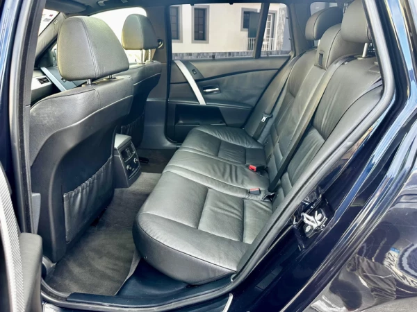 BMW 535 dA Touring 14