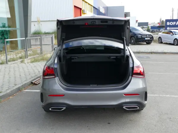Mercedes-Benz A 180 Limousine d AMG Line Aut. 14