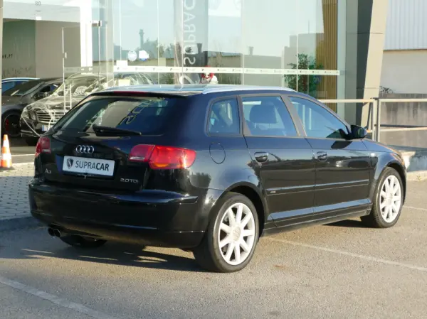 Audi A3 Sportback 2.0 TDi S-line 4