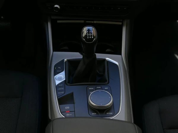 BMW 318 d Touring Corporate Edition 16