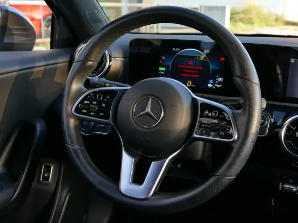 Mercedes-Benz A 250 e Style Plus 35