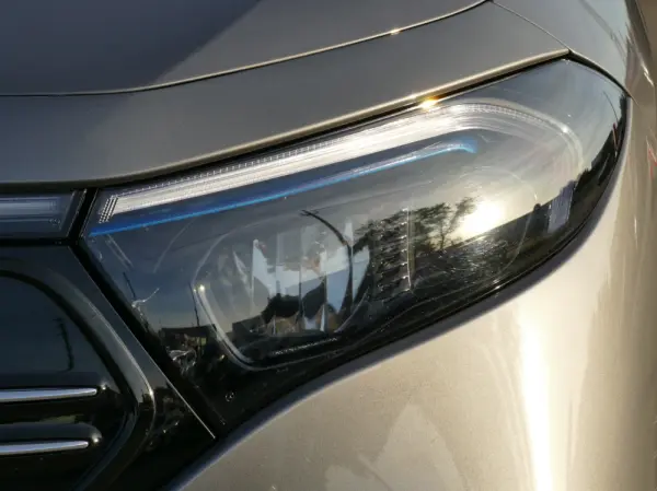 Mercedes-Benz EQA 250 AMG Line 10