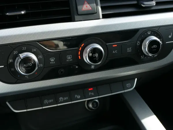 Audi A4 Avant 2.0 TDI Advance 24