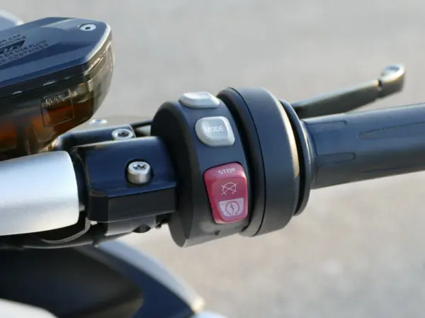 BMW K 1600 GT GPS 21