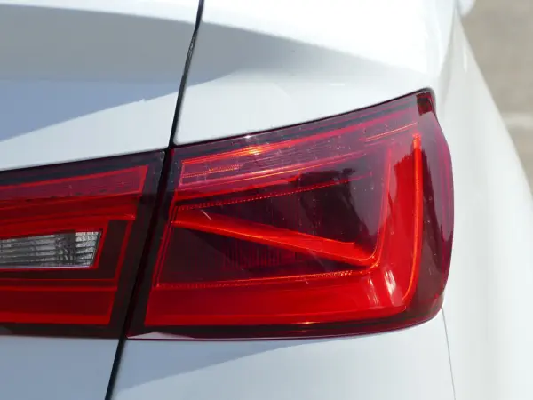 Audi A3 Limousine 1.6 TDI S-line S tronic 11