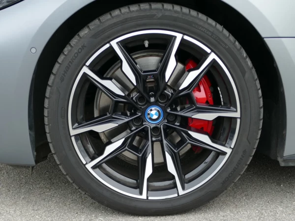 BMW i4 M50 5