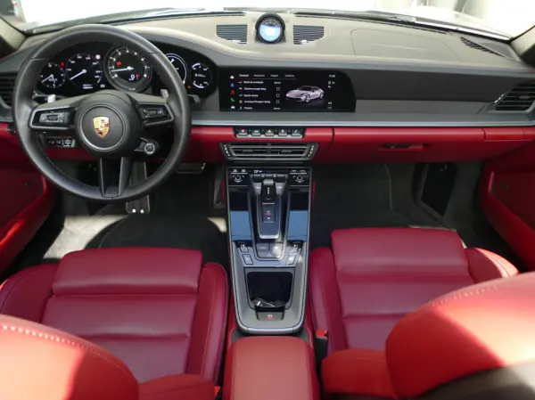 Porsche 911 (992) Carrera S PDK 43