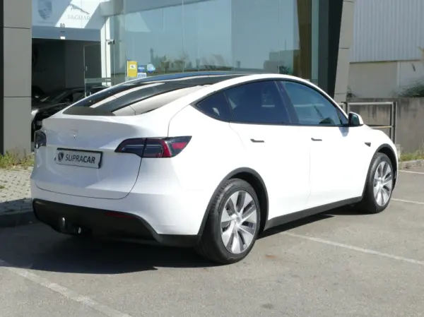 Tesla Model Y Tração Traseira 4