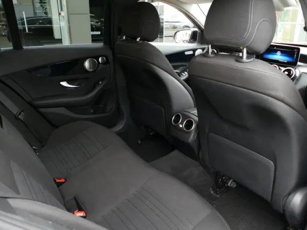 Mercedes-Benz C 300 de Avantgarde 29