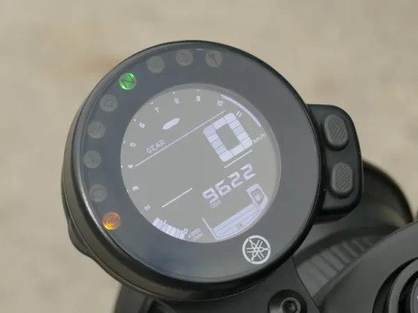 Yamaha XSR 700 Tribute 13