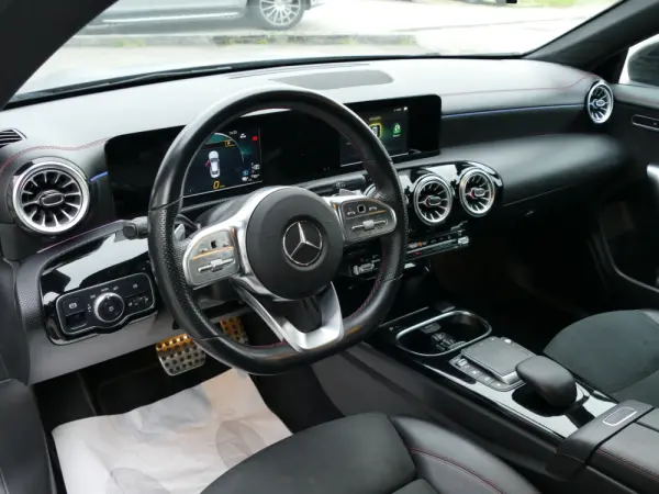 Mercedes-Benz CLA 250 e AMG Line 22