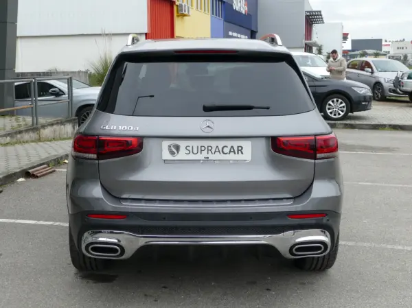 Mercedes-Benz GLB 180 d AMG Line 4