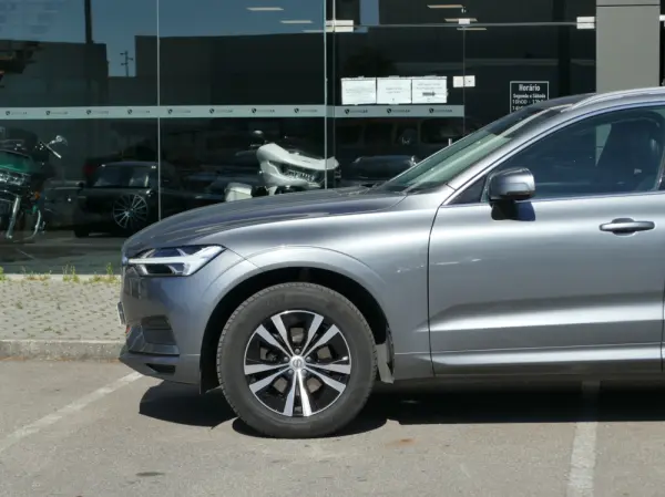 Volvo XC 60 2.0 D4 Momentum Geartronic 15