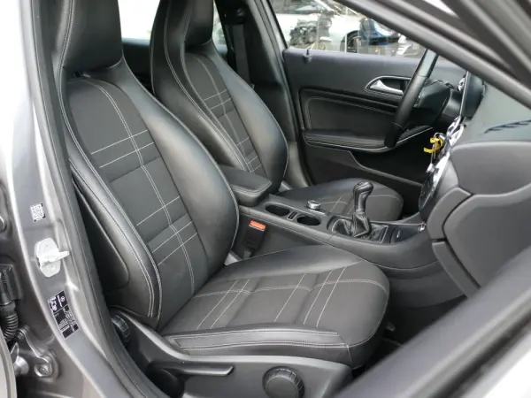 Mercedes-Benz GLA 180 CDi Urban 25