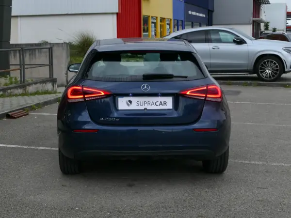 Mercedes-Benz A 250 e Style Plus 5