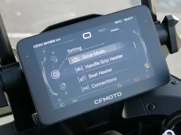 CF Moto 800MT Touring 11