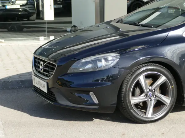 Volvo V40 1.6 D2 R-Design 3
