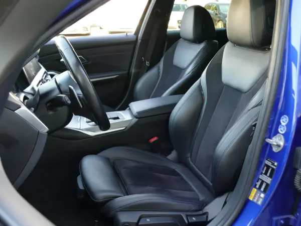 BMW 330 e Pack Desportivo M Auto 26