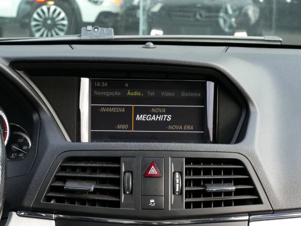 Mercedes-Benz E 250 CDi Avantgarde BlueEfficiency 24