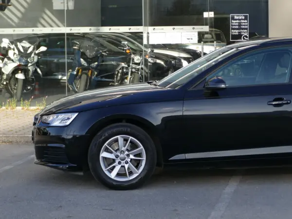 Audi A4 Avant 2.0 TDI 14