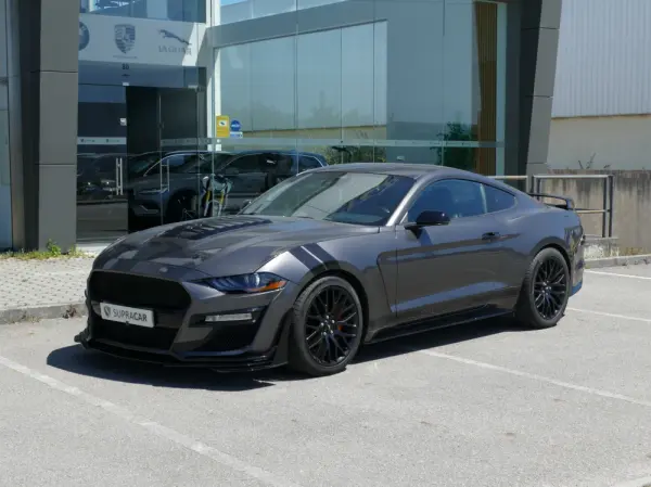 Ford Mustang GT Bullit 1