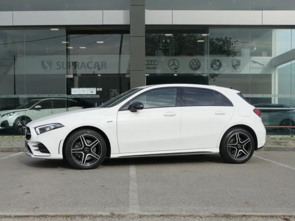 Mercedes-Benz A 250 e AMG Line 35