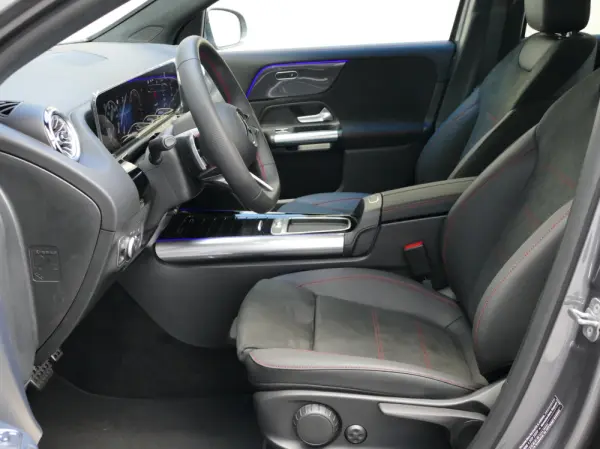 Mercedes-Benz GLA 250 e AMG Line 27