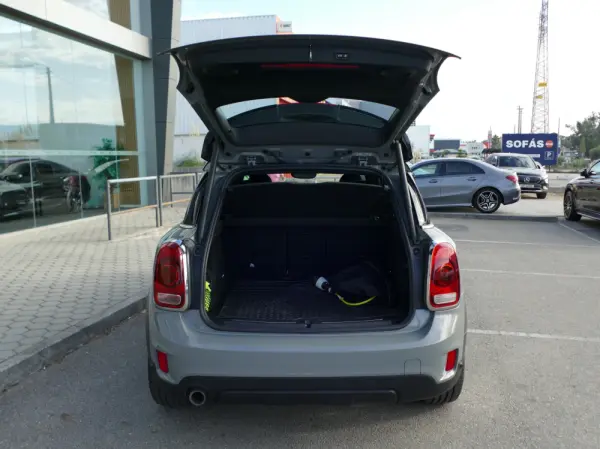 MINI Countryman Cooper SE ALL4 Auto 16