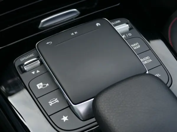 Mercedes-Benz CLA 250 e Shooting Brake AMG Line 29