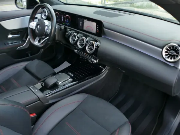 Mercedes-Benz CLA 250 e Shooting Brake AMG Line 34