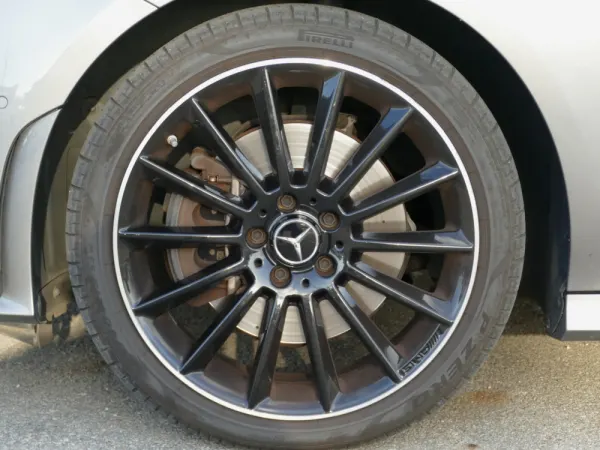 Mercedes-Benz CLA 250 e Shooting Brake AMG Line 8