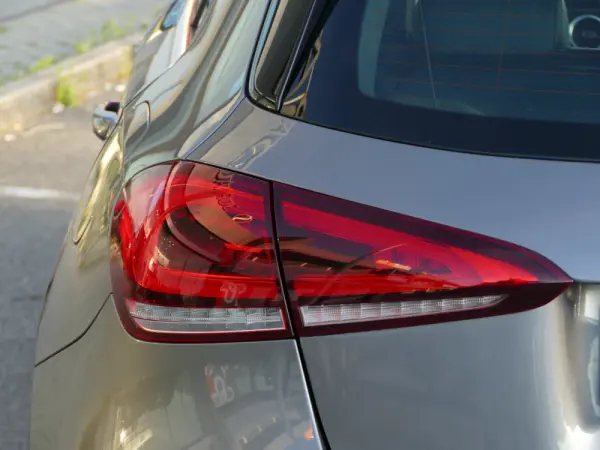 Mercedes-Benz A 250 e Style Plus 9