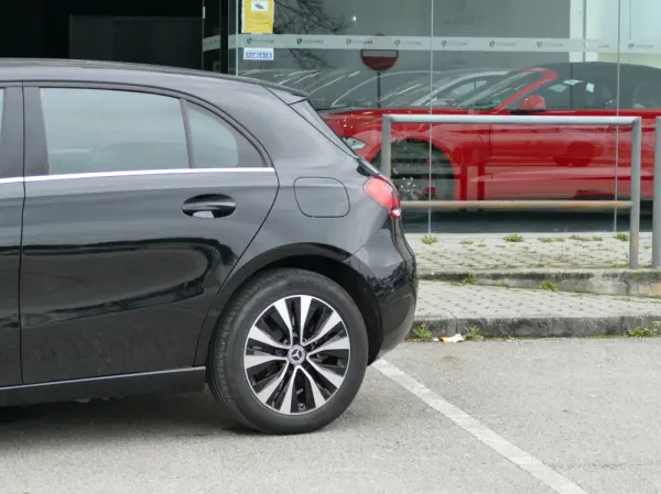 Mercedes-Benz A 250 e Style Plus 13