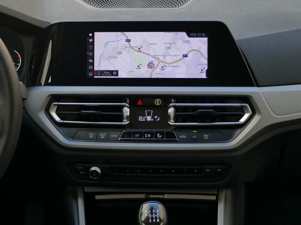 BMW 318 d Touring Corporate Edition 15