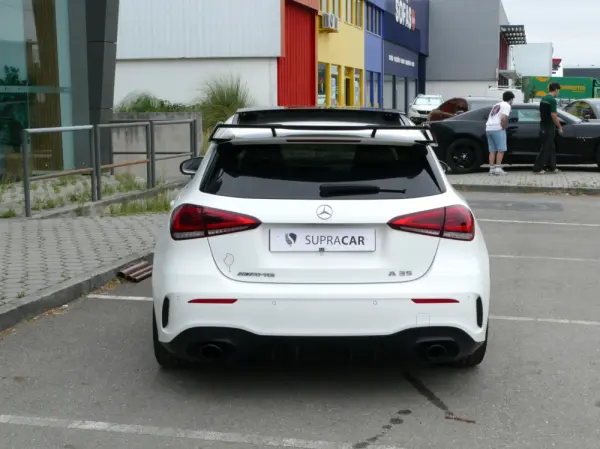 Mercedes-Benz A 35 AMG 4Matic 5