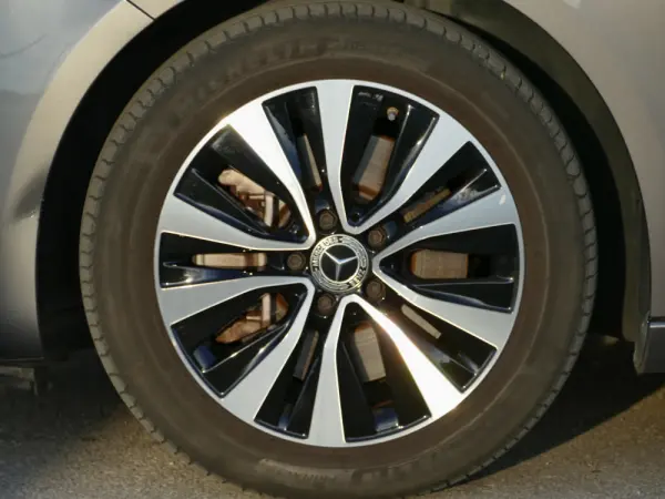 Mercedes-Benz A 250 e Style Plus 5