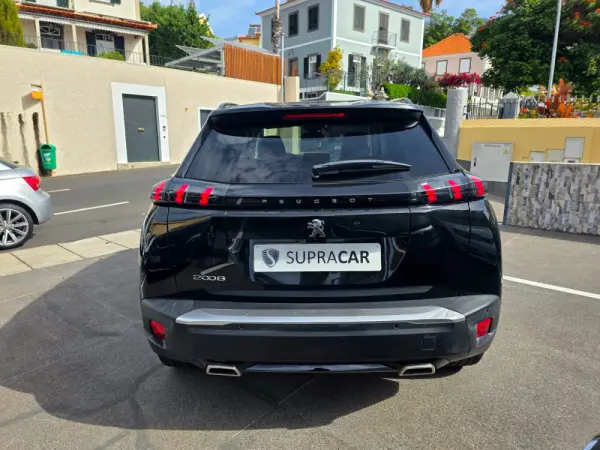 Peugeot 2008 1.2 PureTech GT Line 6