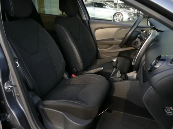 Renault Clio Sport Tourer 0.9 TCe Limited 27