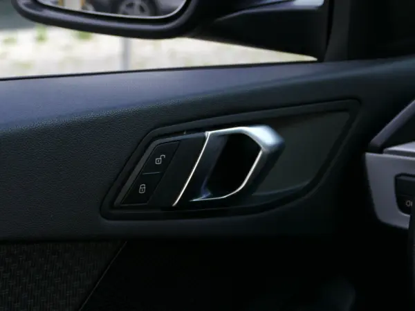 BMW 116 d Corporate Edition Auto 31