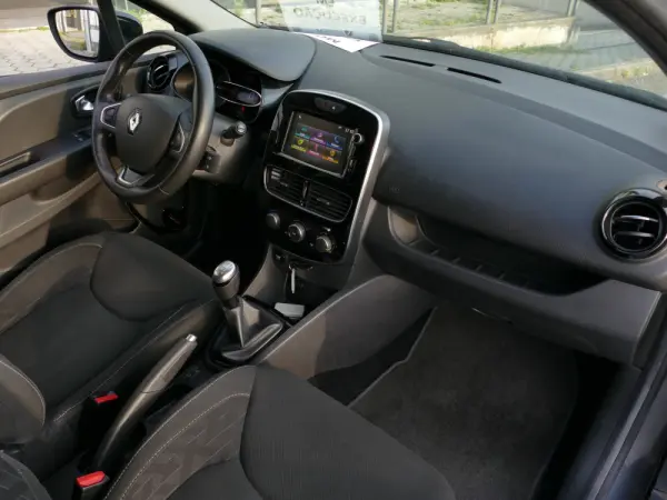 Renault Clio Sport Tourer 0.9 TCe Limited 26