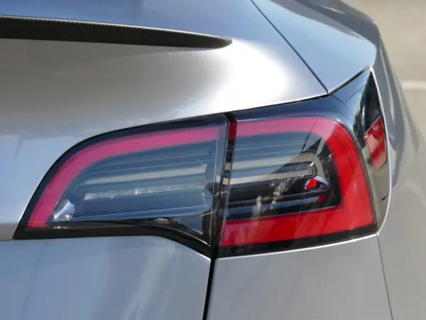 Tesla Model Y Performance Tração Integral 11