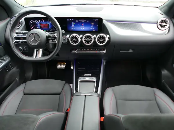 Mercedes-Benz GLA 250 e AMG Line 39