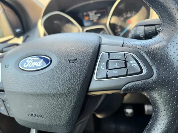Ford Focus 2.0 TDCi ST-Line 28