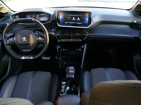 Peugeot e-208 50 kWh GT 35
