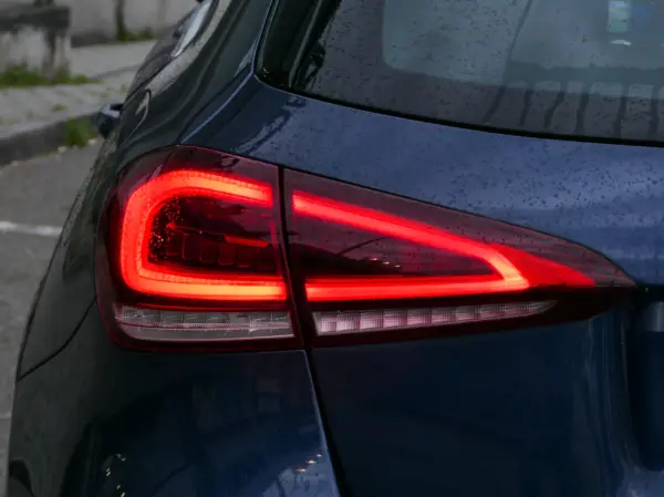 Mercedes-Benz A 250 e Style Plus 11