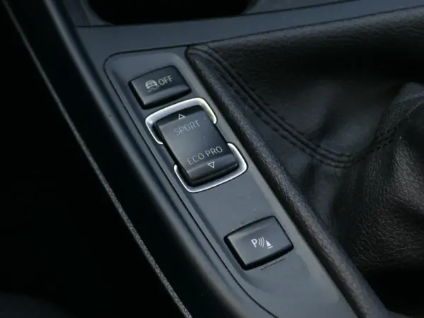 BMW 116 d Advantage 25