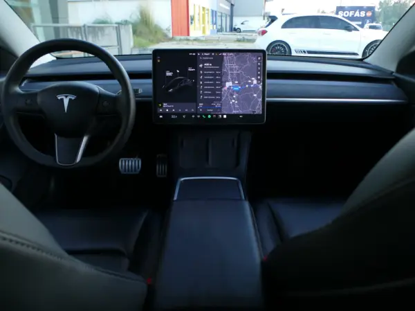 Tesla Model 3 Performance Dual Motor AWD 31